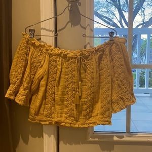 American Eagle off the shoulder crop top